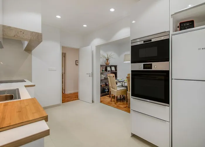 Apartment At Roma Boulevard *