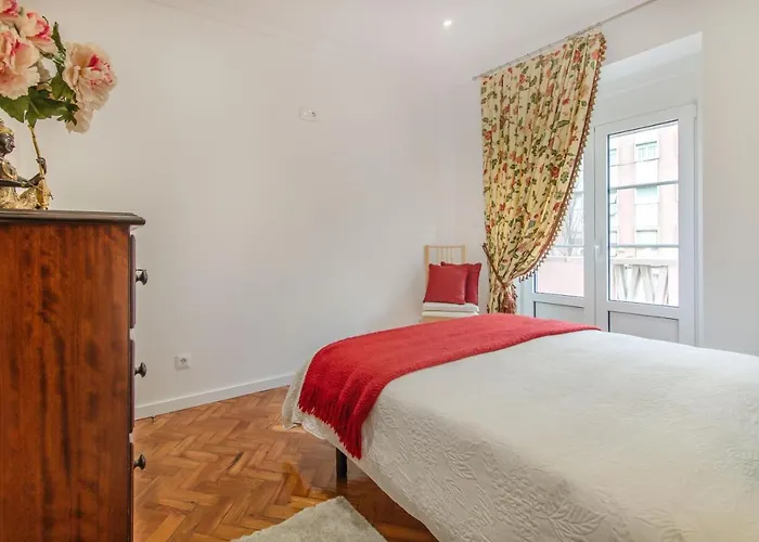 At Roma Boulevard Apartment